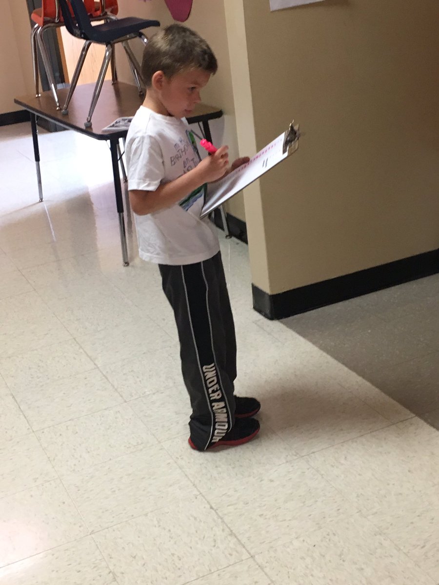KennyKristen's tweet photo. Delivering buddy packs is important business! #pkvproud #kidsdeserveit https://t.co/yBBkzkwf8N