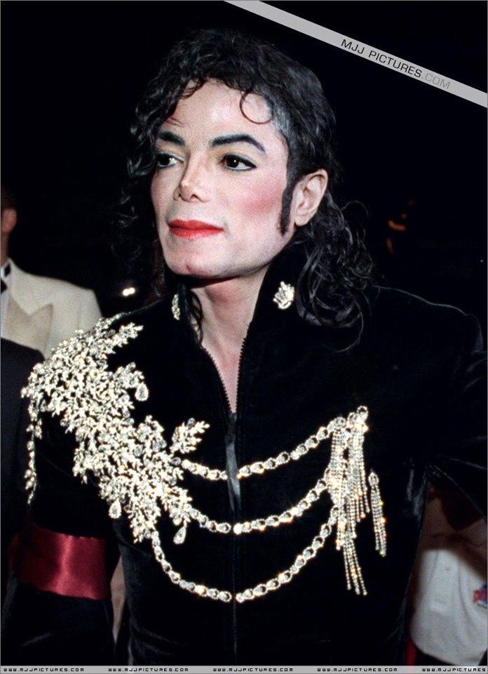 MJJPcomOfficial's tweet photo. Today in 1997, Michael Jackson attended a private screening of his “Ghosts” short film at the 50th Cannes Film Festival in France. #MJHIStory https://t.co/kWTPbmVLJJ