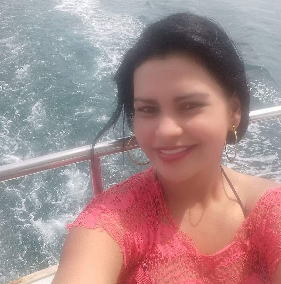 JudithAleLopez's tweet photo. Quiero agradecer a todos los que se han tomado el tiempo para felicitarme en este dia tan importante en especial a toda mi familia, a mi mamita, a mi tia Yoli y a alguien que se ha hecho muy especial para mi.
Gracias Diosito por un año mas.
Besitos a todos https://t.co/DELXSn4DbA