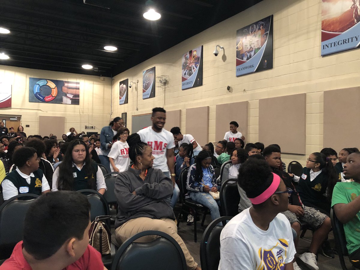 kriddieloo's tweet photo. BCS Middle School Math Tournament was amazing with more than 100 students competing! Congrats to all the winners, teachers, and organizers! Our students are brilliant!!!! @BhamCitySchools @prwill1052 #BCSCurriculumandInstruction https://t.co/qnzGWss5x9