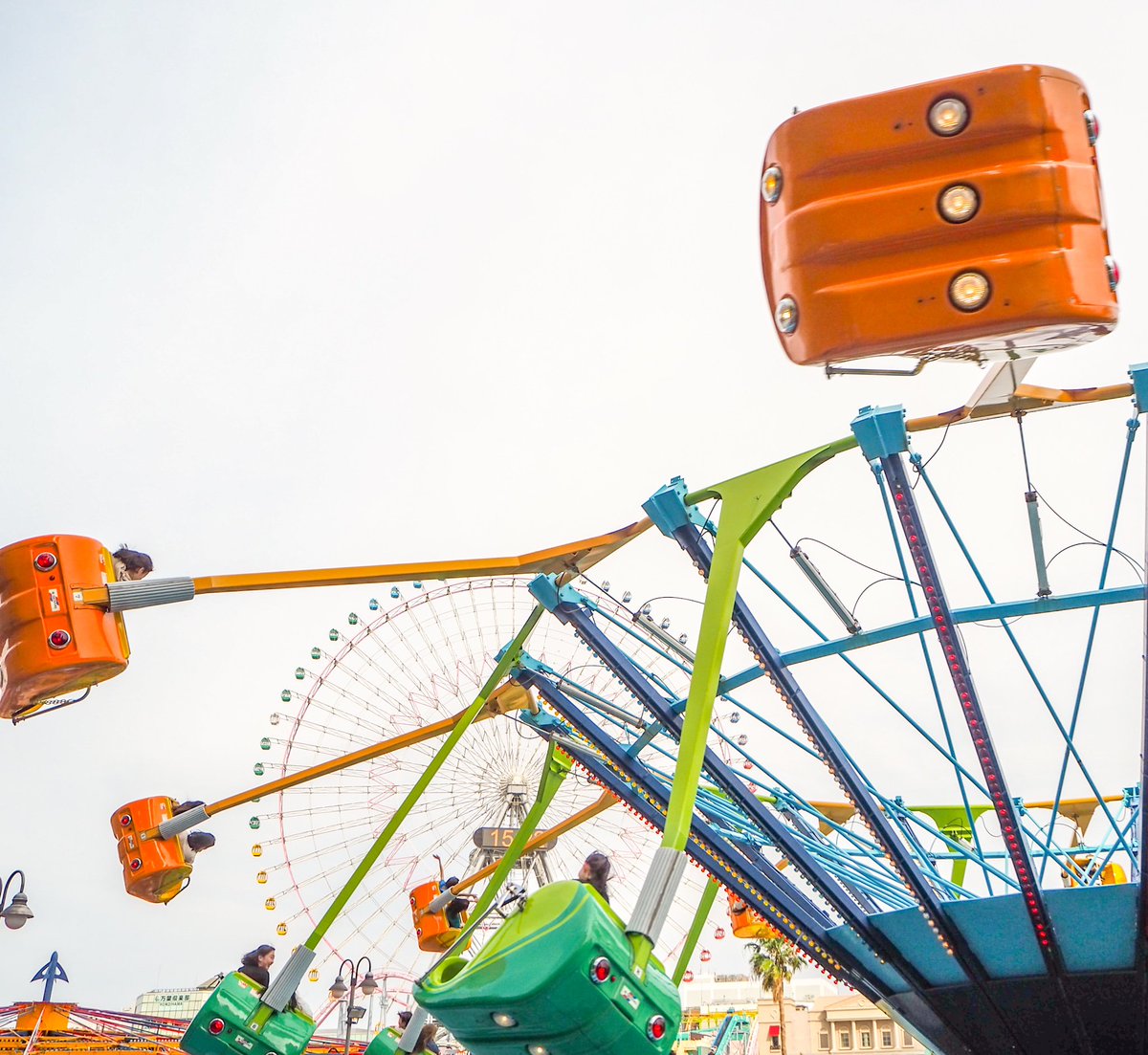 セニョール コスモワールドのギャラクシー スゴい乗り物だ 横浜 コスモワールド ギャラクシー 写真好きな人と繋がりたい 写真撮るのが好きな人と繋がりたい お写んぽ