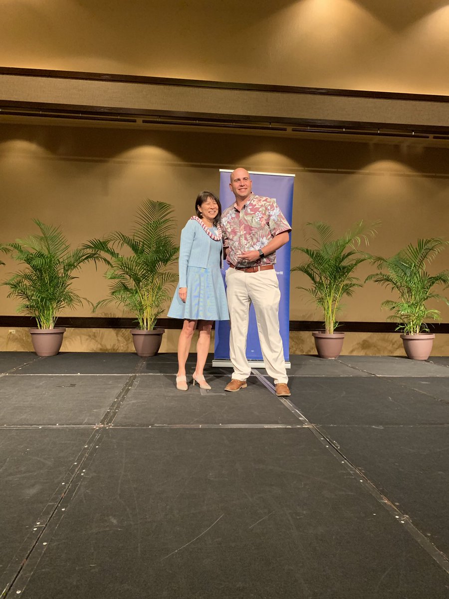 EmergingLeaders_HI tweet media