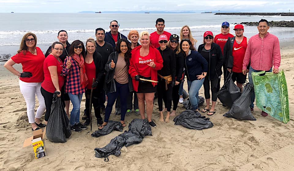 Keeping our beaches clean helps keep our oceans clean! Plastic can take hundreds of years to biodegrade and trash in our ocean is harmful to sea life. Thanks to the agents at KW Shoreline for dedicating their day to better our environment. We're glad to be a part of #KWRedDay!