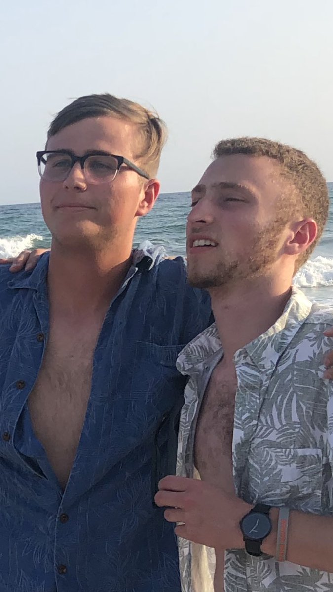 cablob1's tweet photo. When they only play old town road once at the function https://t.co/ye6PYyLFJf