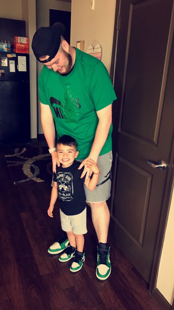 TheRealJakeOdom's tweet photo. Soon as I saw em in the store I knew I had to get a pair for me and my boy. You’re not blood, but you’re still family 4L🤞🏻 https://t.co/x3nJamCtbw
