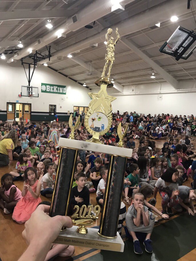 HFThunderbirds's tweet photo. Way to go T-birds! CCSD Math Madness Champions! Thank you @DrHeadCCSDMath for presenting the trophy at our Family Meeting! Special treat- Dunkin Donuts since we Slam Dunked iReady #CCSDmathmadness #thunderthinkers #tbirdfam💚👐🏼💚 https://t.co/Ef5j2RYpDl