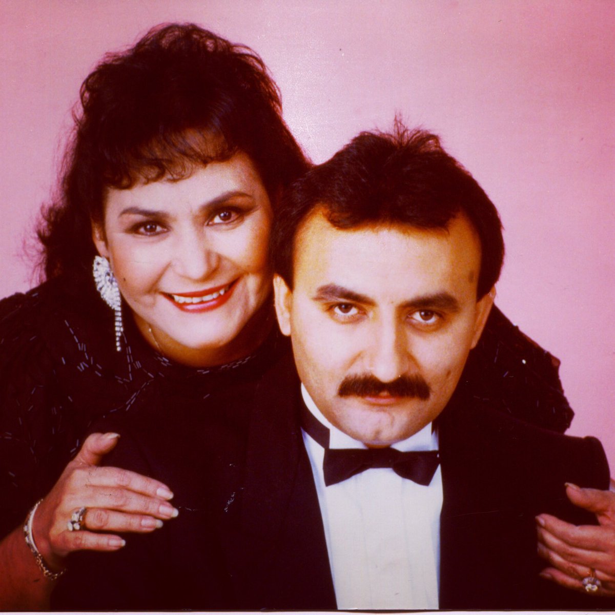 CarmenSalinasLo's tweet image. Hijo mío. Mañana 10 de Mayo como cada año y cada día estás en mis pensamientos, por siempre recordare lo amoroso que fuiste conmigo. Te extraño hijito como extraño a mi Chatito  será su cumpleaños a él, mi mamacita y a ti los recordare con una misa CS.