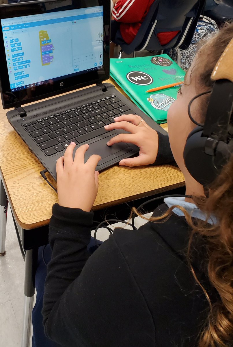 MReinoso7's tweet photo. Excited to keep coding now that testing is over at 4th grade KPE EFL!! @MDCPSSTEAM @KPELions https://t.co/0MyqeGy6pO