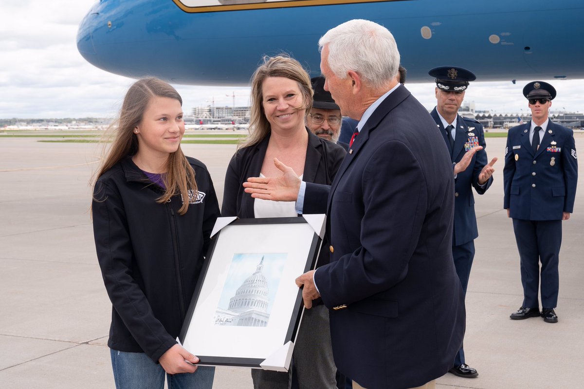 VP45's tweet image. Great meeting 13-year-old Ella Pusc of Little Falls, MN today! She’s raised over $18k for Alzheimer’s research in memory of her great grandmother. @SecondLady donated this signed print for a silent auction Ella organized to raise money for the cause.