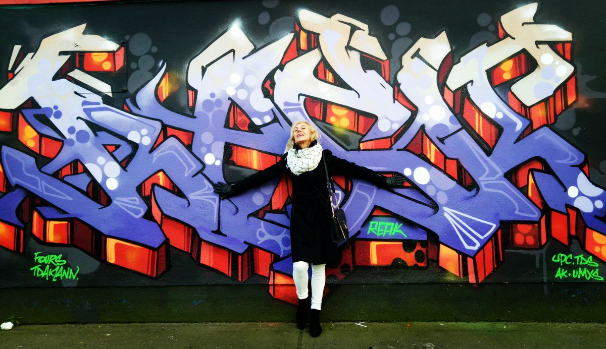 SilvijaTravel's tweet photo. Let’s take a moment to appreciate the street artists of #Dublin  @streetartie #streetart #graffiti #greyareaproject @Dublin_ie @globalstreetart @VisitDublin @OldDublinTown @streetartmagic @Dublin_ie @graffiti_bot #mural #art #publicart @DublinCanvas @VisitDublin @SilvijaTravel https://t.co/4JhF76Vykc