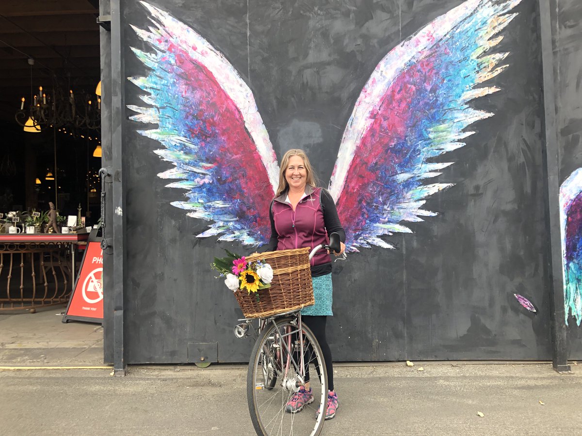 Celebrate Women at our DTLA Tour de Murals #cyclofemme ride pres by <a href="/BikeMetro/">Metro Bike</a> &amp; lead by Nathalie Winiarski.  Meet at Union Station's 🚴‍♀️ Hub, 5/11, 10am. There will be plenty of  Insta opportunities! Meet new friends, have fun, celebrate Women! RSVP here: tinyurl.com/y4d8dzz7
