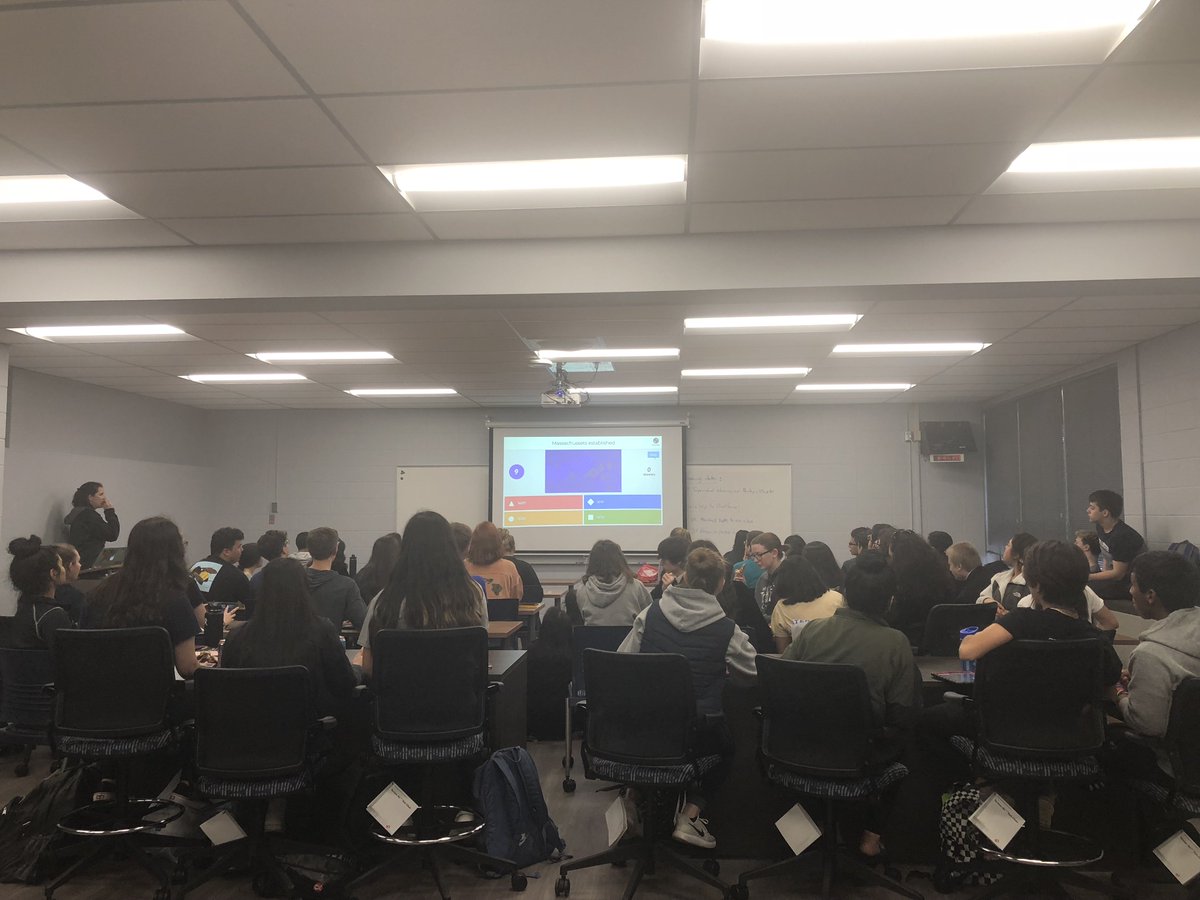 WHShistoryninja's tweet photo. Last APUSH review session! Students getting ready to rock their APUSH test tomorrow! https://t.co/45Be7fp5ui