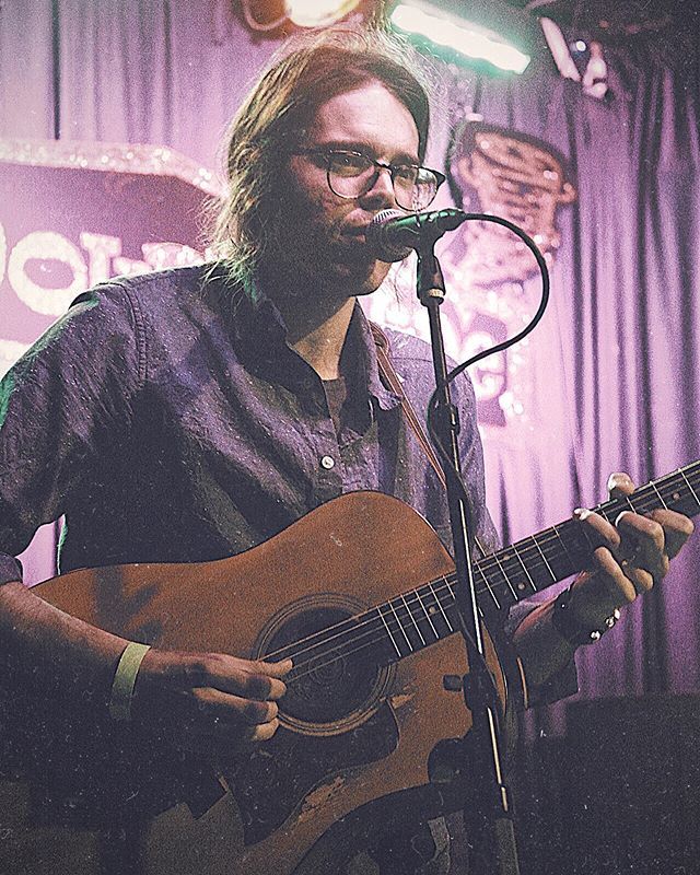 RICOstudios's tweet photo. “Slight of Hand”
#wesleygeiger #artist #musician #singer #songwriter #supportlocal #dallasmusic #texasmusic #doublewidedallas #deepellum #dallas #texas #instadfw #dallasisdallas #bywayofdallas #igtexas #livemusic #musicphotographer #dallasphotographer https://t.co/bRzotoNpYg https://t.co/DK6IJR15YQ