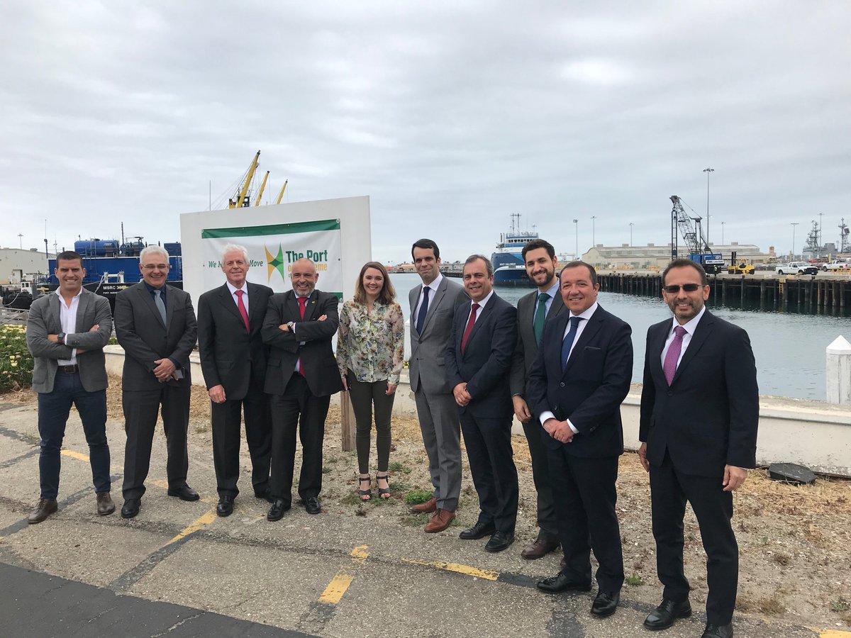 portofhueneme's tweet photo. We welcomed delegates from #Portugal's #PortodeSines for a mutually interesting and informative afternoon - discussing global trade, cargo movement and our seaports. We look forward to future collaborations! @apsinesalgarve @globalparques @USAGov @visitportugal @aicep https://t.co/Xf30ARcUuL