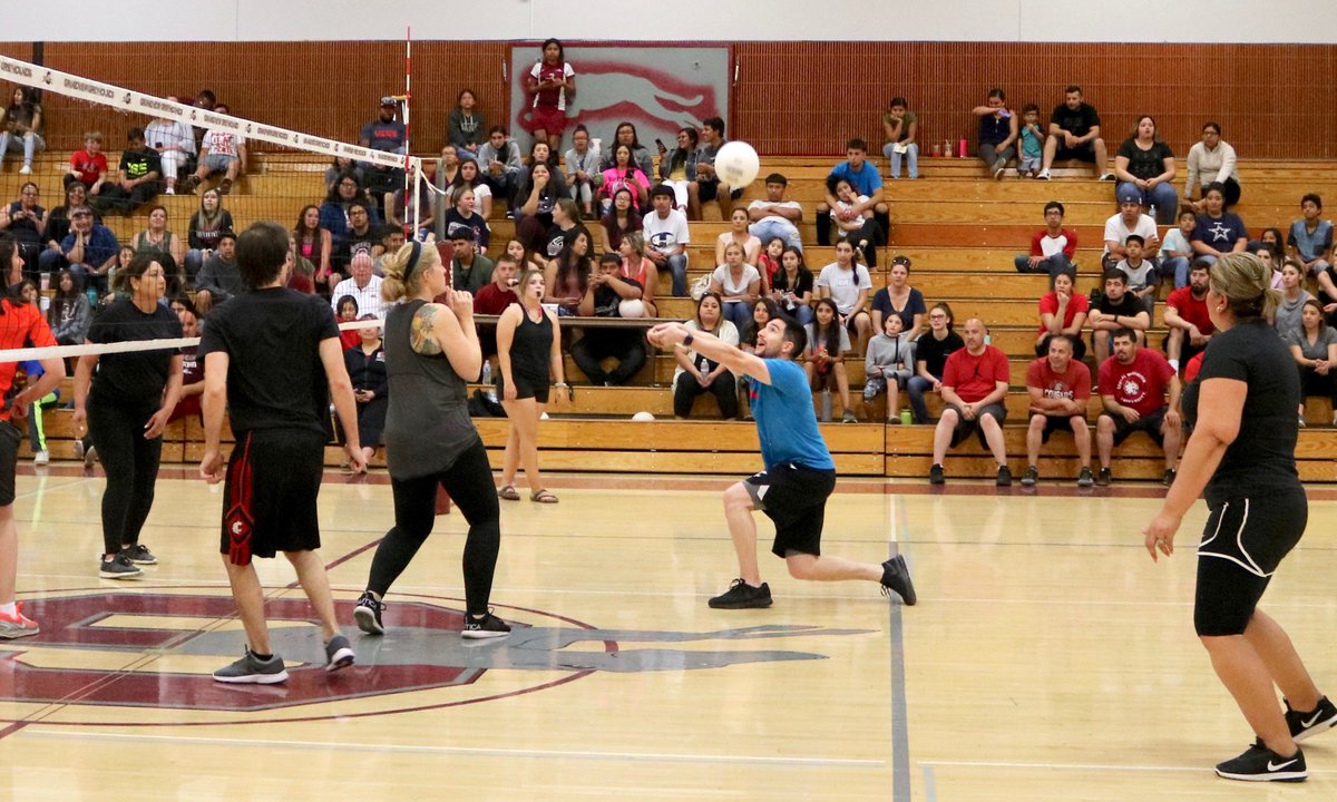THEGSD200's tweet photo. Our Staff vs Staff Volleyball Showdown was a huge success! Thanks to everyone who came out to cheer on our teams & to all of the staff members who gave it their all!
In the end there could be only one winner...and the Volleyball Showdown champion is the GHS team! #GSDProud https://t.co/QT8xtA5zZ5