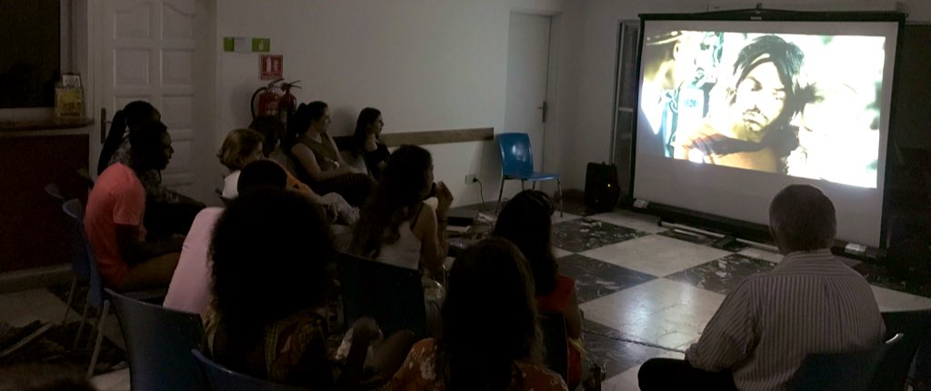 EmbamexGhana's tweet image. Great night with #InstructionsNotIncluded by Eugenio Derbez. A brilliant film with an unexpected ending that we all enjoyed at the 5th edition of the #MexicanFilmFestival in Accra #GoetheInstitute  @AMEXCID @MAA1959 @JulianVenturaV See you tomorrow for our last movie!