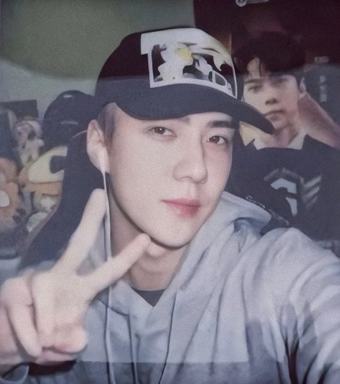 sehun pics tweet media