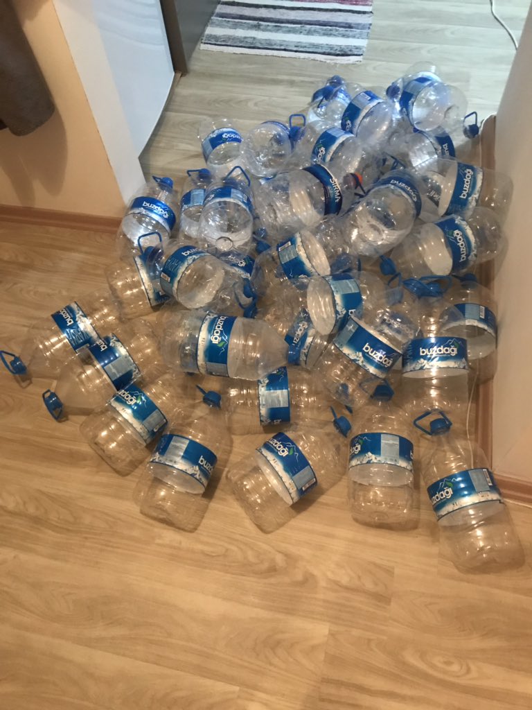 Reis arada siz bile Erikli falan gömüyonuzdur beni sulayın ömür boyu sizi içem ıımmm süper su <a href="/buzdagi_su/">Buzdağı Su</a>