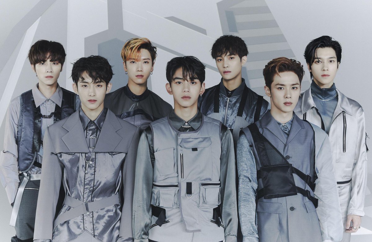 Wayv Updates A Twitteren Info Wayv Is Now The First Chinese Group Ever To Debut An Album At 1 In The Itunes Worldwide Album Charts Congratulations Wayv Official Wayv Takeoff Wayv Weishenv å¨ç¥v Https T Co Vczx6p2hqu