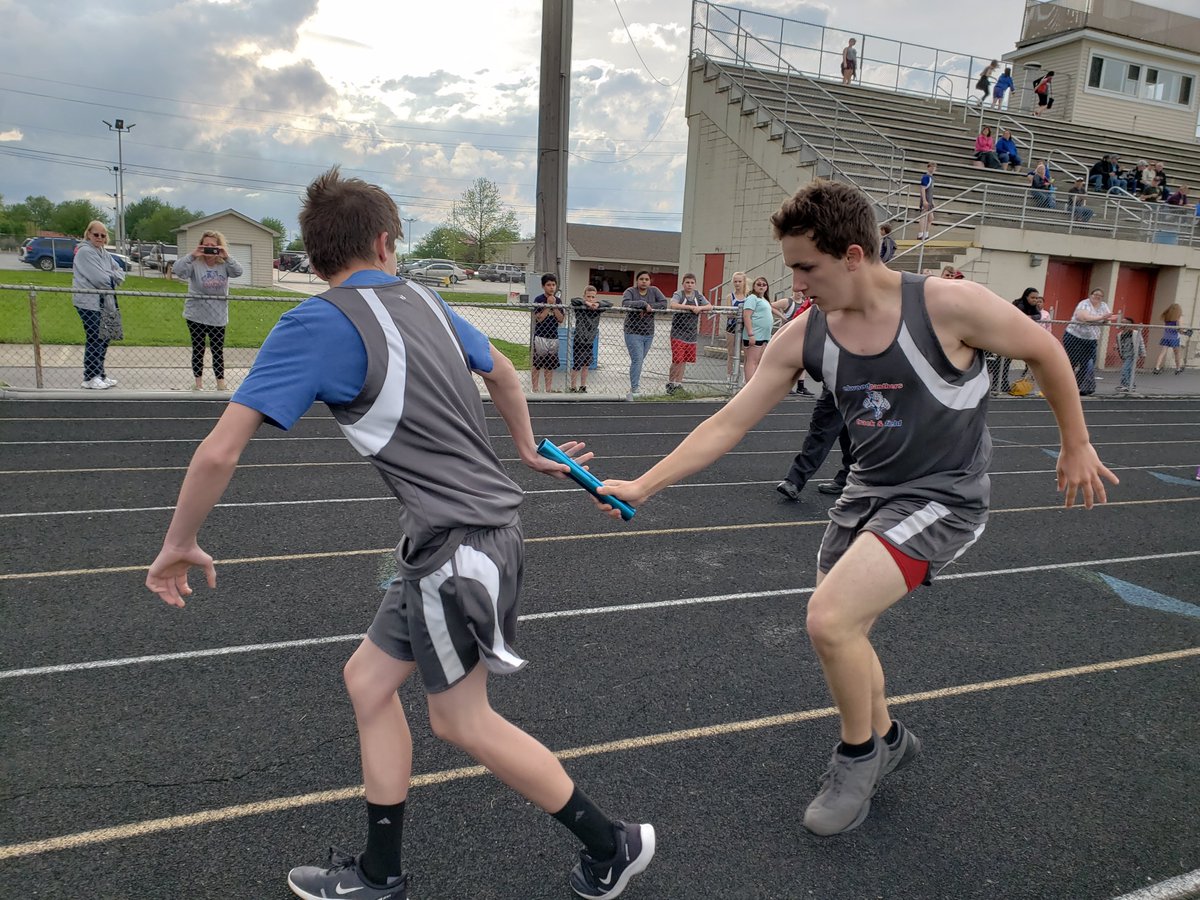 MsPantherMartin's tweet photo. I am so darn proud of our teams! Stepping up and taking names! Ellie got 1st in high jump, 1st time shes ever done it!  Stookey was less than a sec from another record.  Kenzie: 1st in the 200....smile for days! #track @elwood_hs @elwoodpanthers1 #WeAreElwood #ejshspanthers https://t.co/8lSA0ocX5i