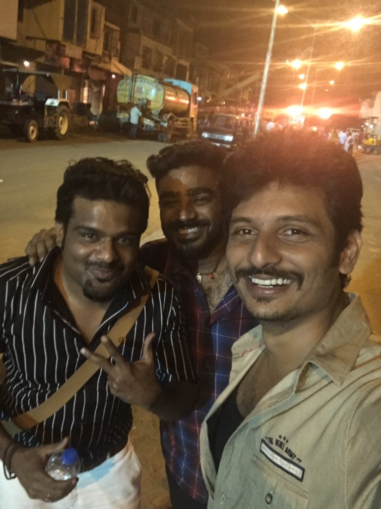Kalees (@kalees_dir) on Twitter photo Happy day folks #keetosuccess. Today kee releasing worldwide with all ur blessing and support. Pls watch it in theatres. @Actorjiiva <a href="/nikkigalrani/">Nikkii Galrani Pinisetty</a> <a href="/RJ_Balaji/">RJ Balaji</a> <a href="/AbinandhanR/">Abinandhan Ramanujam</a> <a href="/Composer_Vishal/">Vishal Chandrashekhar</a> <a href="/padmasoorya/">Govind Padmasoorya (GP)</a> @v4umedia1 Happy day folks #keetosuccess. Today kee releasing worldwide with all ur blessing and support. Pls watch it in theatres. @Actorjiiva <a href="/nikkigalrani/">Nikkii Galrani Pinisetty</a> <a href="/RJ_Balaji/">RJ Balaji</a> <a href="/AbinandhanR/">Abinandhan Ramanujam</a> <a href="/Composer_Vishal/">Vishal Chandrashekhar</a> <a href="/padmasoorya/">Govind Padmasoorya (GP)</a> @v4umedia1