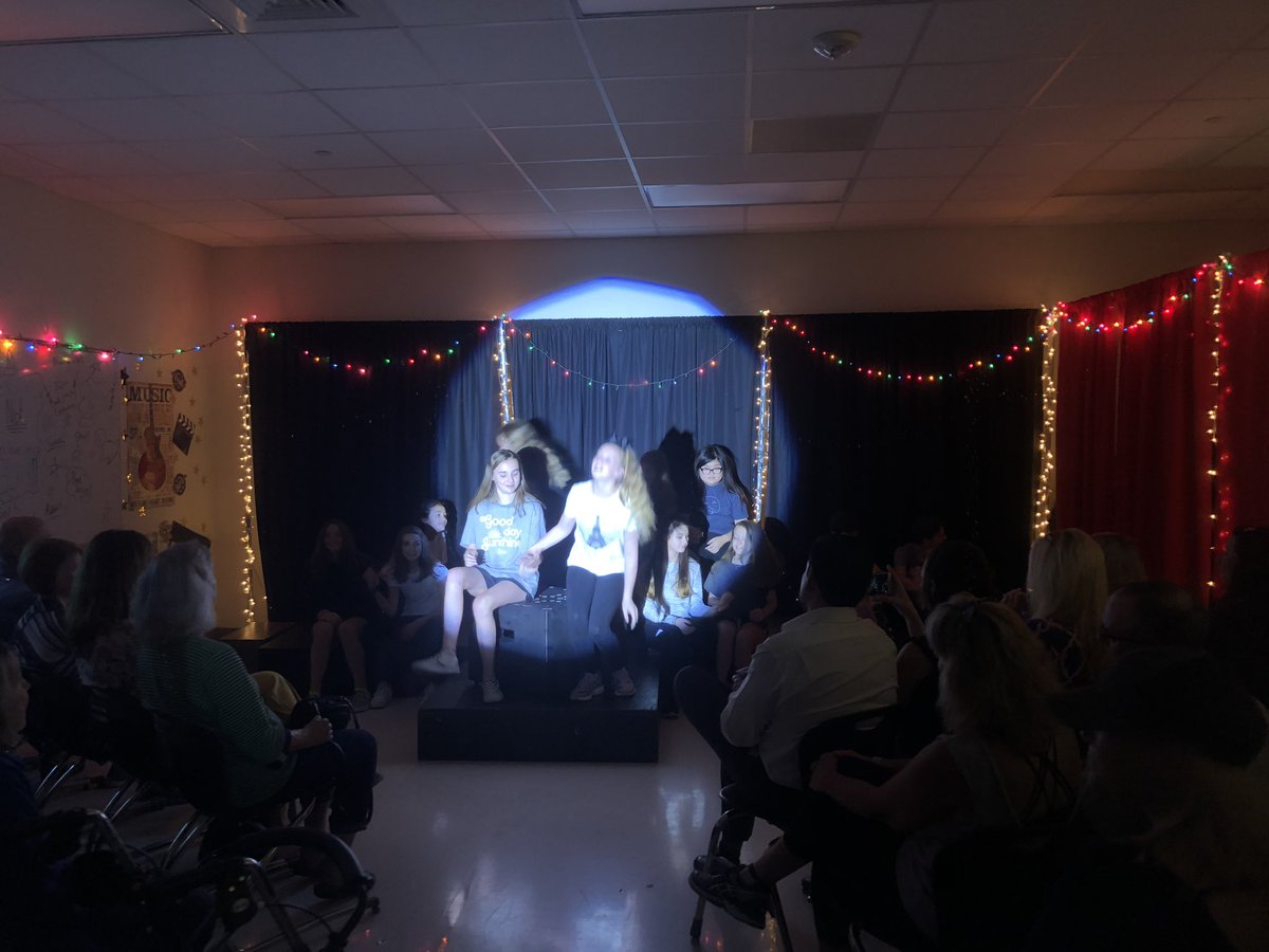 LT_TheGoldenLaw's tweet photo. Final productions in theatre arts today! So proud of these incredibly talented 6th grade thespians! #ltms #ltmsknights https://t.co/5eeLJz49Gk
