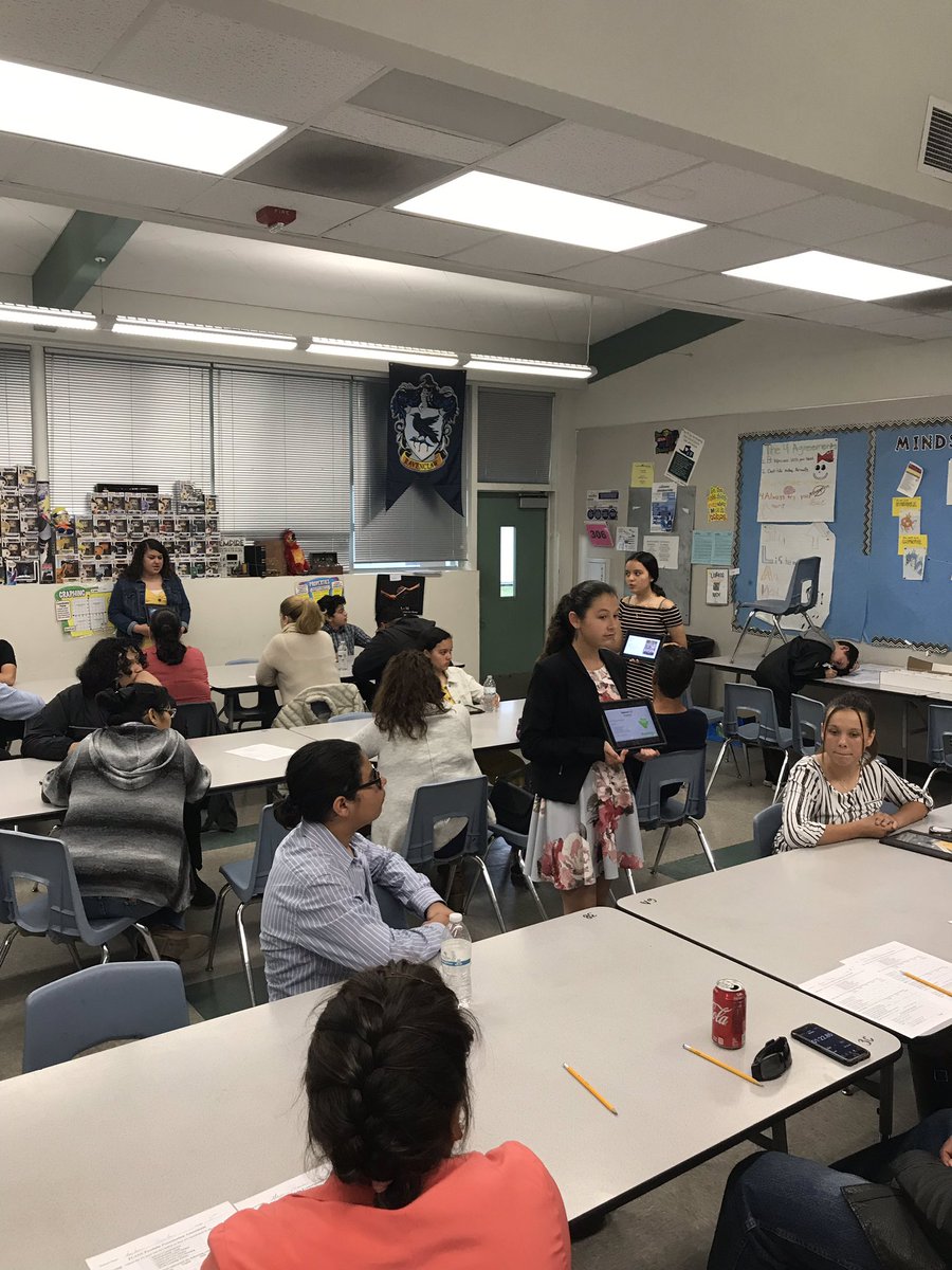 HTM_FLAGS's tweet image. FLAGS Portfolio Night Round 2! #SUHSD @HTMFalcons @SUHSD