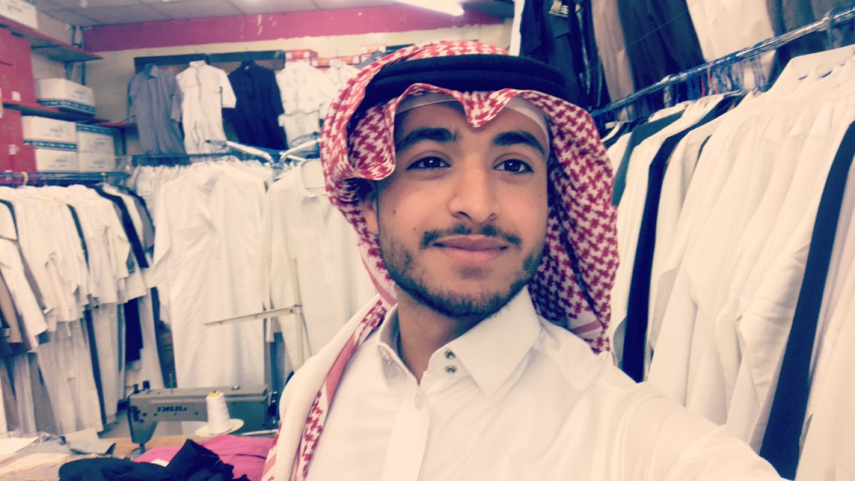 abood_D_1's tweet photo. وَ ما لي أُكَتِّمُ حُبًّا قَدْ بَرى جَسَدي! https://t.co/tdgu2vxnuB