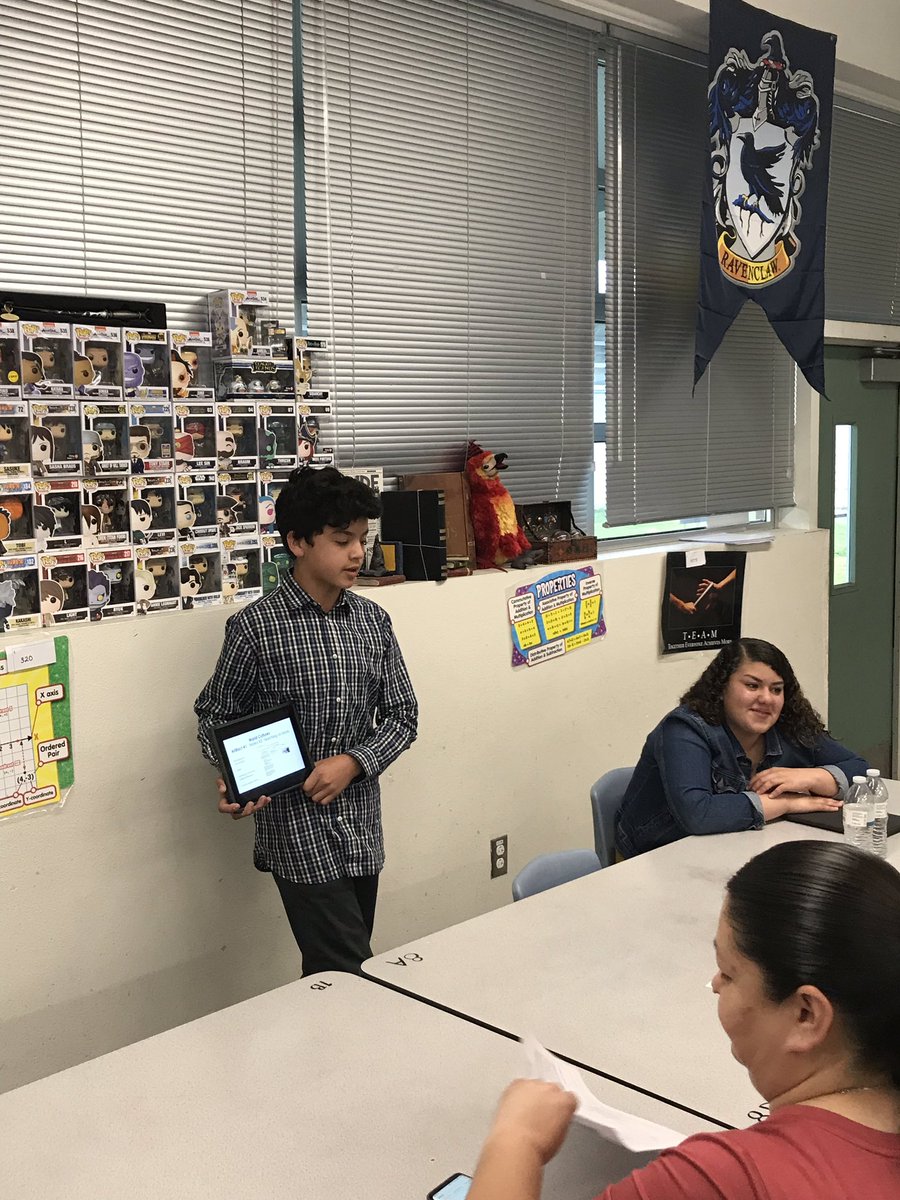 HTM_FLAGS's tweet image. Pretty amazing to see these students speak for 15 minutes on all of their learning throughout the year! #htmfalcons #suhsd @HTMFalcons @SUHSD