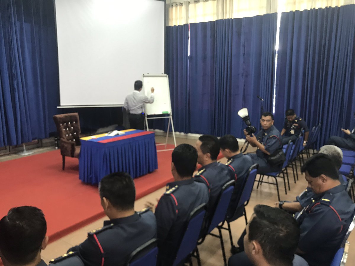 LatihanJ's tweet photo. 10.5.19 - Bhg. Latihan @bombaJBPM Selangor Anjurkan Kuliah Ramadhan Yg Disampaikan Oleh Ustaz Nazri Dari Jabatan Agama Islam Malaysia (JAKIM) Dgn Tajuk "RAMADHAN" CC
@KP_bombaJBPM @NorazamK @bombaJBPM @TKPP_bombaJBPM @Abdulwa97489156 @razakmuda 
#SetulusIkhlas
#PengembanganIlmu https://t.co/dfzDyn6Ldo