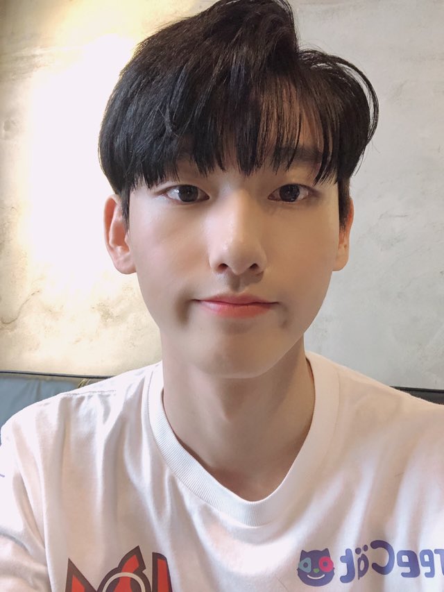 PUBGElca's tweet photo. 프로필촬영 뿜뿜👍 https://t.co/6kATSexspO