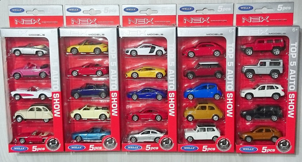 トイザらスでウィリーの5台パックを1つずつ買ってきた。5種類の合計