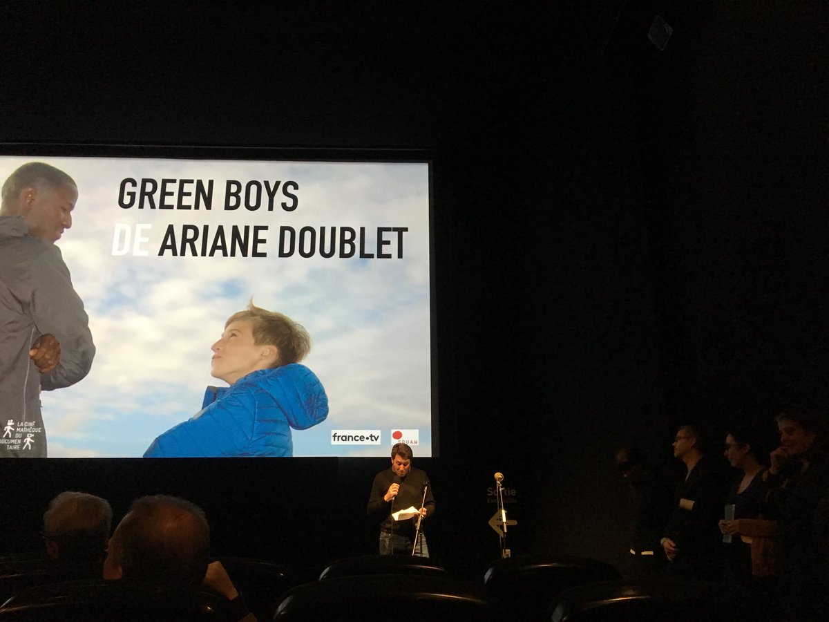 juligriv's tweet photo. Projection hier soir à la @Bpi_Pompidou du très beau documentaire d’Ariane Doublet #greenboys. Merci @julietteguigon de produire de si beaux films. A voir très vite sur #france3 dans l’heure D #heureD #viveledoc https://t.co/1q10mcPVLI
