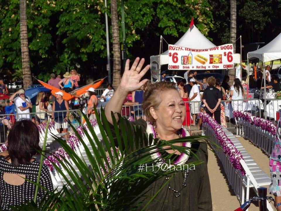 MagnumOhana's tweet photo. Happy Birthday @amyhillactor @tokyobound!!! Enjoy your day! Sending you some virtual cake! #MagnumOhana #MagnumPI #Kumu #AmyHill https://t.co/eOoidVP3C6