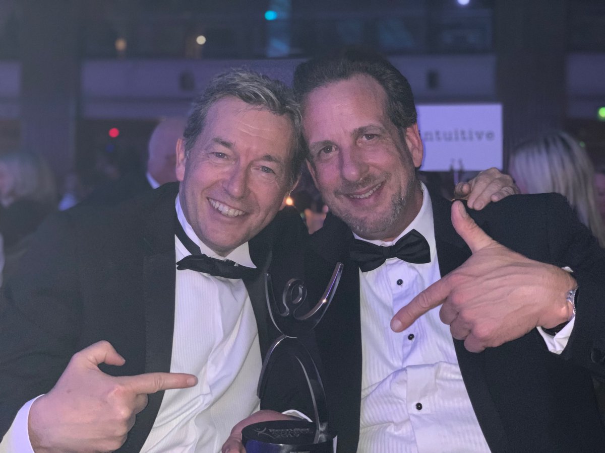 darrenwells tweet media