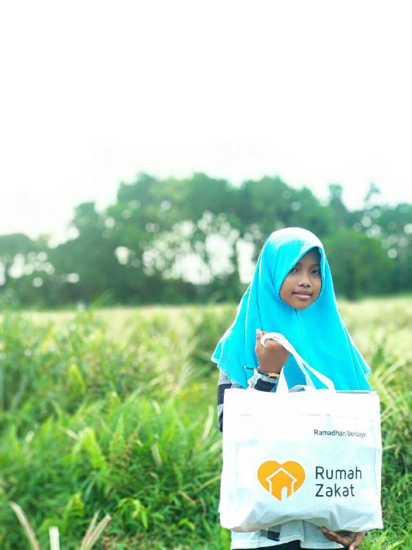 rumahzakat's tweet image. #KLY Alhamdulillah, (09/05) Rumah Zakat berbagi kebahagiaan dengan menyalurkan Bingkisan Kado Lebaran Yatim sebanyak 30 paket kepada anak-anak yatim dhuafa di Jl. Purnama, Masjid Jamiatus Shalihin, Purnama Agung 7 Pontianak Selatan.
