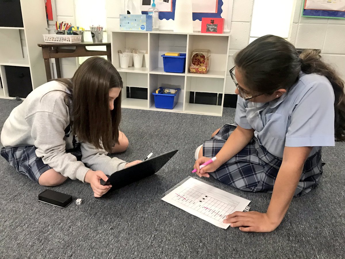 MrsHoersch's tweet photo. Partner practice rounding decimals game #stjoelockport https://t.co/DZqBEYwT6F