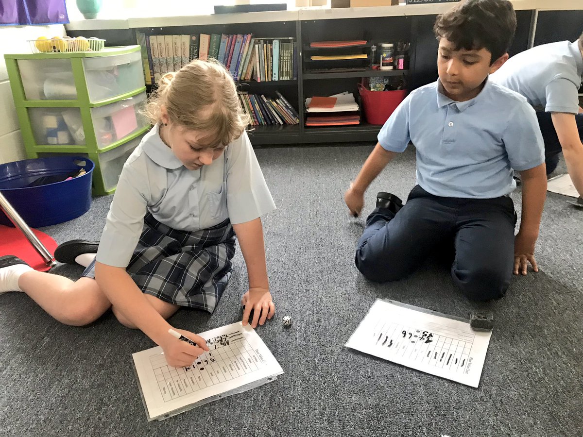 MrsHoersch's tweet photo. Partner practice rounding decimals game #stjoelockport https://t.co/DZqBEYwT6F