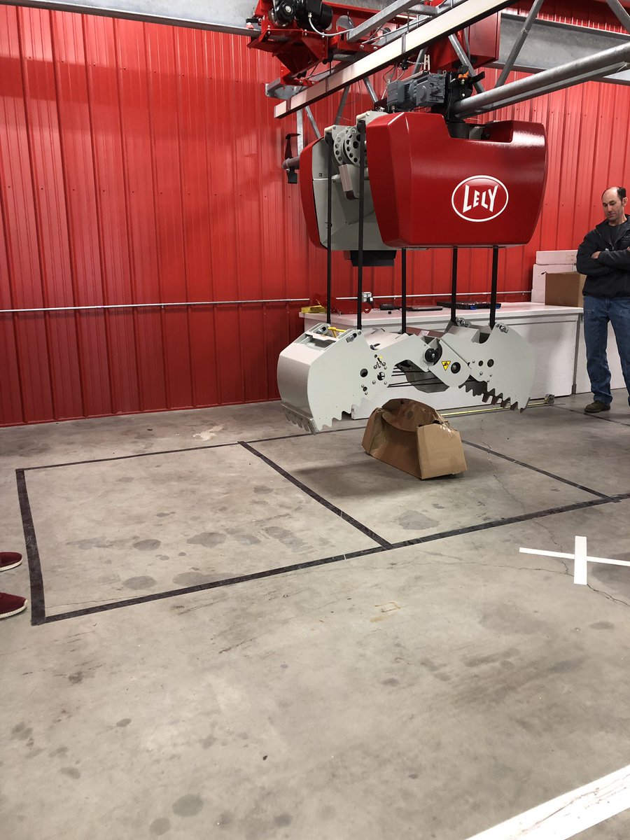 Vector training this week on Pella, Iowa #thewaytodairy #Lely