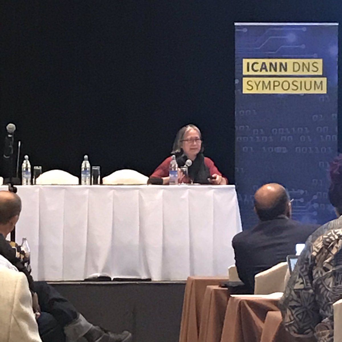 Bangkok’taki #ICANN DNS Syposium’un açılış konuşmacısı Prof. Kanchanasut, 1988’de Tayland ve Güney Doğu Asya’ya İnternet bağlantısının öncüsü.