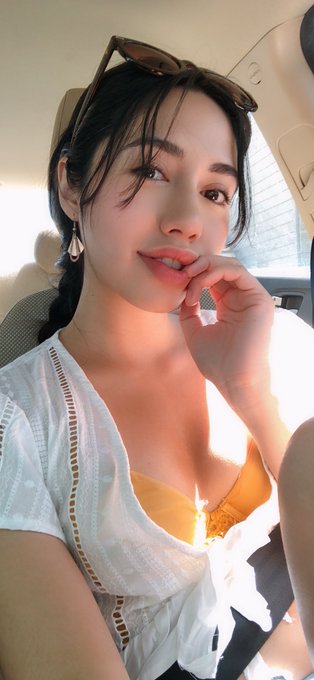 hi! lifetime snapchat is $30! venmo/circle pay/giftrocket 😊 DM me! https://t.co/oduj9fEySw