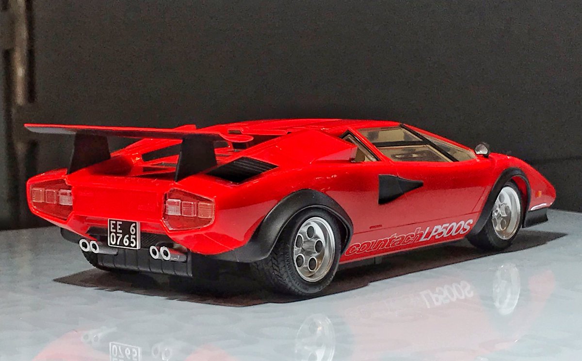 タミヤ タミヤ新製品 1 24スケール ランボルギーニ カウンタック Lp500s クリヤーコートレッドボディ 全長175mm リトラクタブルライトは開閉選択式 前輪はステアリング可能 ドライバー人形付き 7月発売予定 画像のボディのレッドは無塗装です 静岡 タミヤ タミヤ新製品 1 24スケール ランボルギーニ カウンタック Lp500s クリヤーコートレッドボディ 全長175mm リトラクタブルライトは開閉選択式 前輪はステアリング可能 ドライバー人形付き 7月発売予定 画像のボディのレッドは無塗装です 静岡