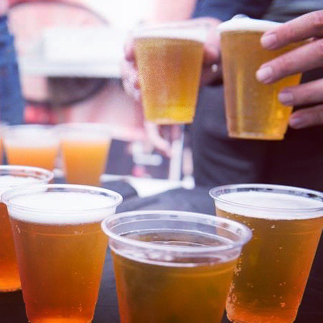MOMsRun's tweet photo. Celebrate #MothersDay with a 5k run @AtAssemblyRow with @harpoonbrewery 🏃🏻‍♂️🏃‍♀️🍻 https://t.co/Xhod5Ed7z6 https://t.co/ZolHUmumj8