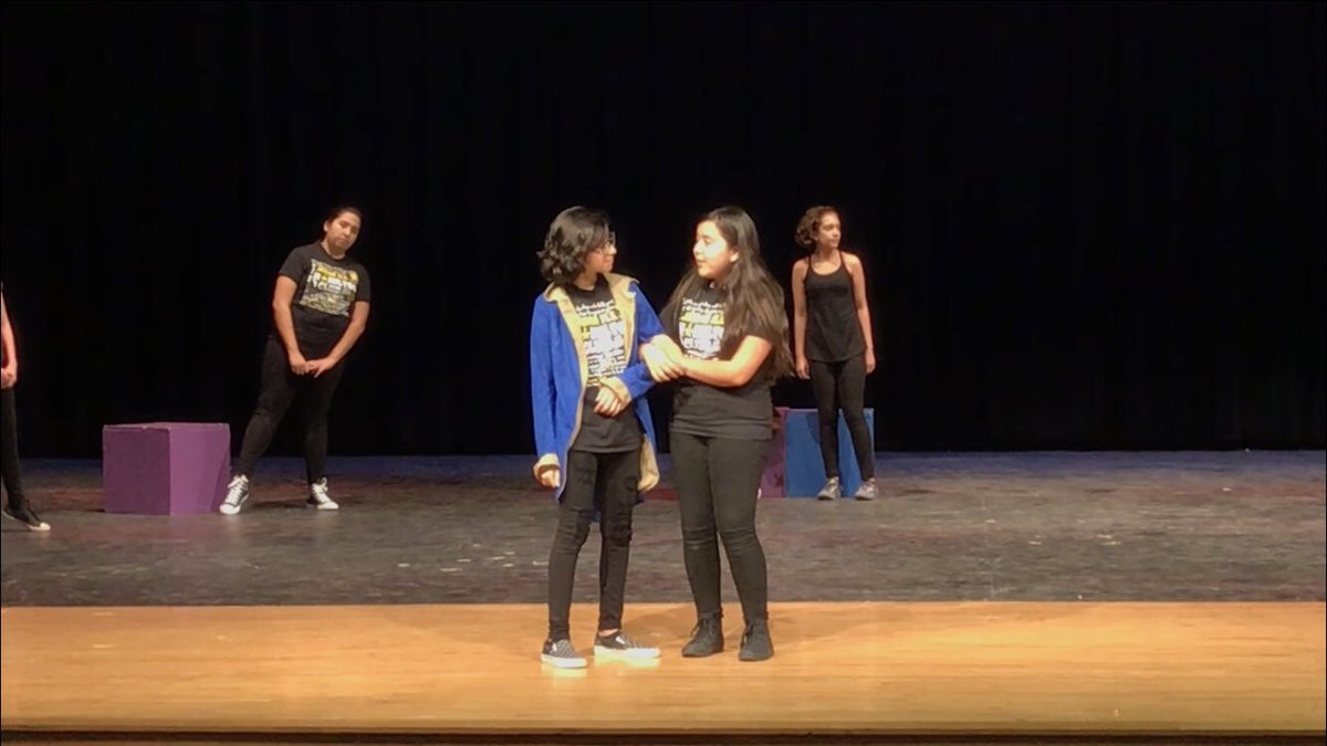 msgmakeshistory's tweet photo. So proud of Hamilton Club! History definitely has its eyes on this group of talented students! Thank you again Ms. Burandt for including us tonight in your show! @Kirsten09103907 @HamiltonMusical #HamiltonClub #Nonstop #jagsbreakthrough #MarchasMarvels https://t.co/mj4dQMez0M