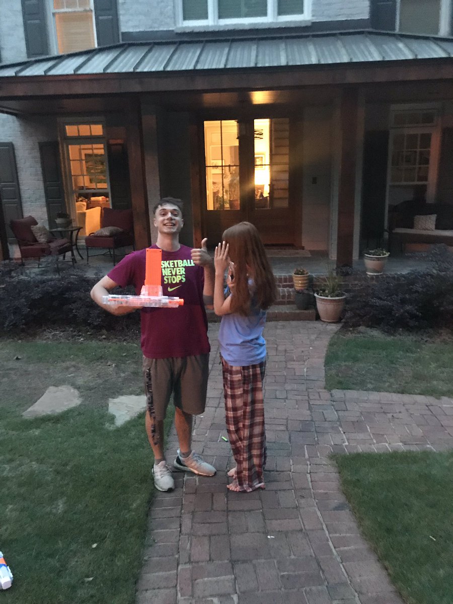 PaulasMeatballs's tweet photo. 2-2 pansies. @mitchesbitches_  See you tomorrow in the shootout🤬@NerfFalcon https://t.co/2j91Bmz4U9