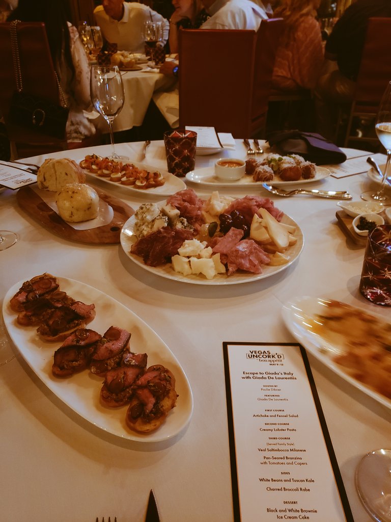 Indulging the Italian way with <a href="/GDeLaurentiis/">Giada De Laurentiis</a> and learning all her secrets. First tip: Taste everything, not anything. <a href="/CromwellVegas/">The Cromwell</a> #VegasUncorkd