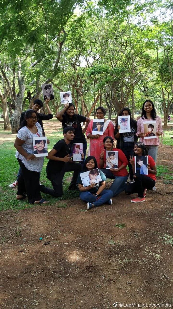 LMHloversIndia's tweet photo. #MinozIndia celebrating 
#13yearswithLeeMinHo 😍 @ActorLeeMinHo Congratulations darling 😘😘 #AlwaysWithLeeMinHo #MinozIndia #LeeMinHo https://t.co/62sakMKjDu