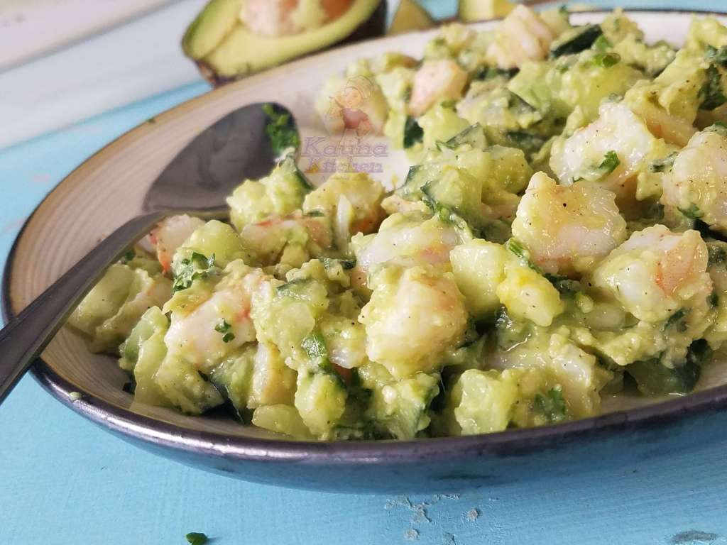 KaunaKitchen's tweet photo. Quick Classy Avocado Shrimp Salad https://t.co/HwOO8ZtoSv https://t.co/6DBXq7y2fy