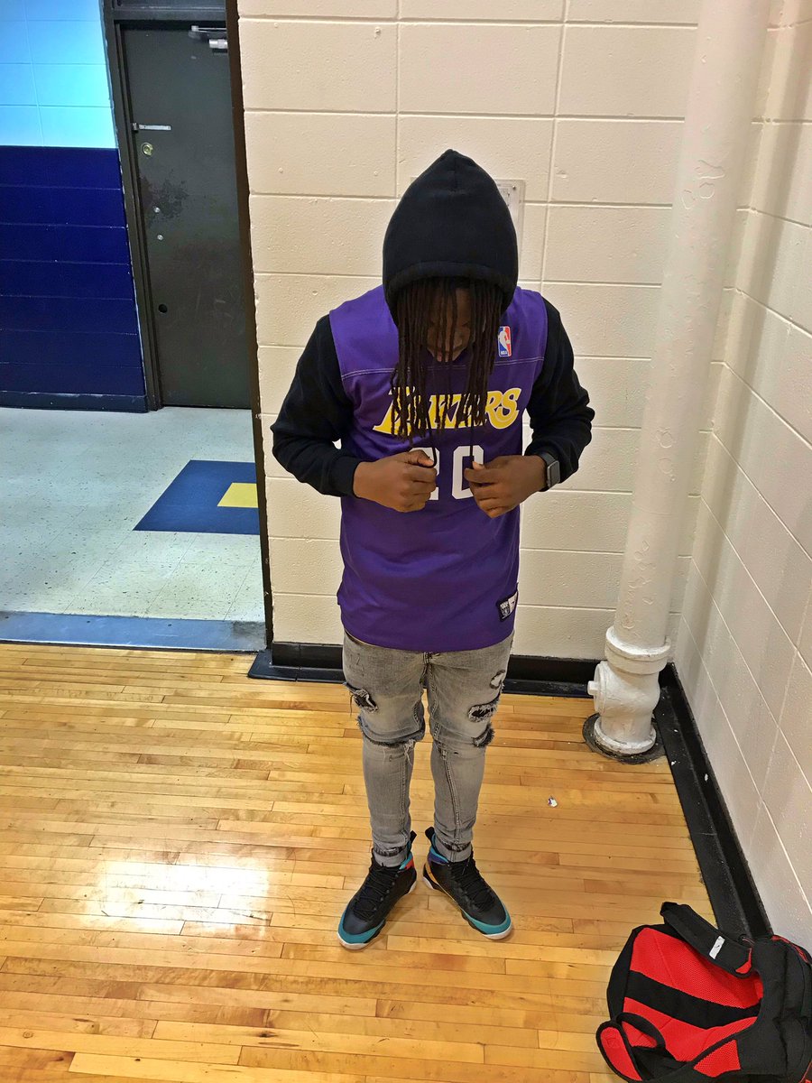 BosssMac's tweet photo. 💛💜🕺🏾 ONEMANARMY https://t.co/tmKqi8LrSZ