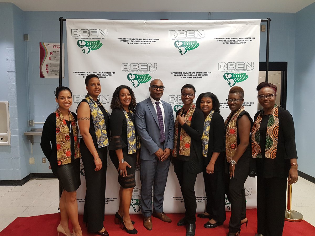 DurhamDBEN's tweet photo. 7th year for DBEN Activating Student Success Awards ASSA 2019
#DBEN
#WeAreDDSB https://t.co/paVKjLzXaG